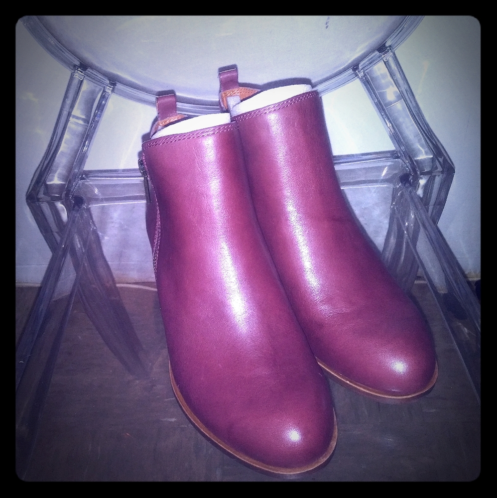 Never worn women's booties